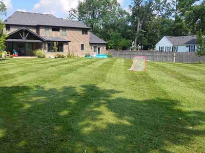 Lawn care service in Mokena, 60448