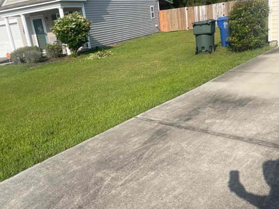 Lawn care service in Hopkins, 29061