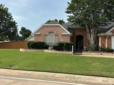 Lawn care service in Rockwall, 75087