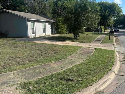 Lawn care service in Austin, 78741