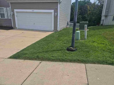 Lawn care service in Imperial, 63052