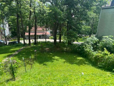 Lawn care service in Cincinnati, 45204