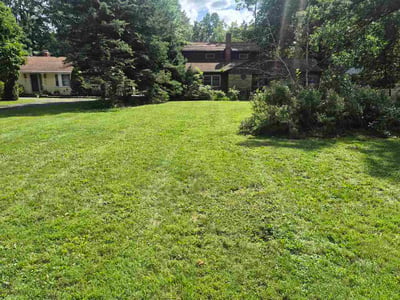 Lawn care service in Highland Heights, 44143