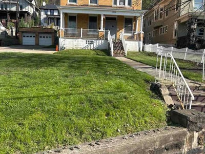 Lawn care service in Pittsburgh, 15215