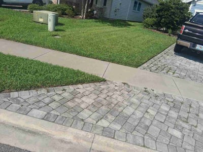 Lawn care service in Nocatee, 32081