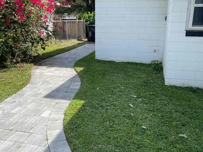 Lawn care service in Orlando, 32804