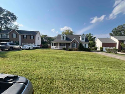 Lawn care service in Smyrna, 37167