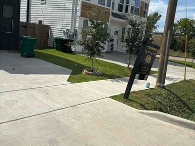 Lawn care service in Houston, 77051
