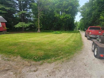 Lawn care service in Shelburne, 05482