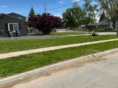 Lawn care service in Council Bluffs, 51501