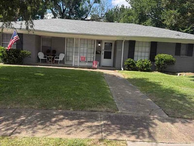 Lawn care service in Dallas, 75229