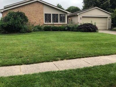 Lawn care service in Englewood, 45322