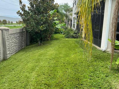 Lawn care service in Sanford, 32771