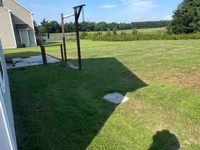Lawn care service in Jacksonville, 28540