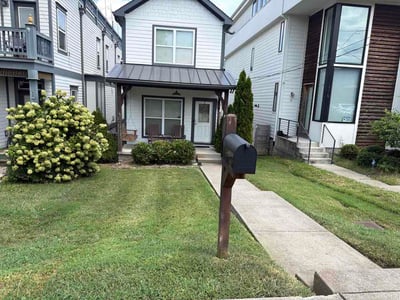 Lawn care service in Nashville, 37208