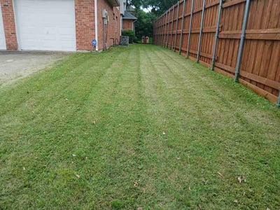 Lawn care service in Plano, 75093