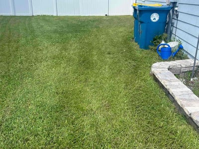 Lawn care service in Jacksonville, 32226