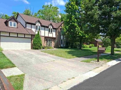 Lawn care service in Westerville, 43081