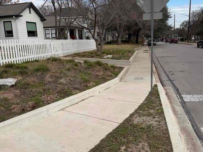 Lawn care service in Austin, 78703