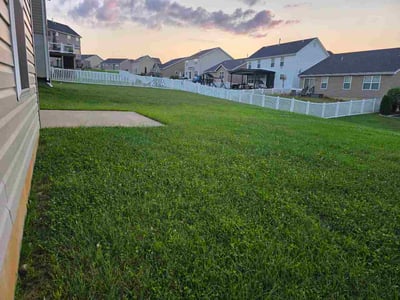 Lawn care service in Wentzville, 63385