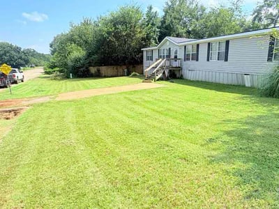 Lawn care service in Tyler, 75708