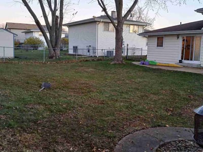 Lawn care service in Bartlett, 60103