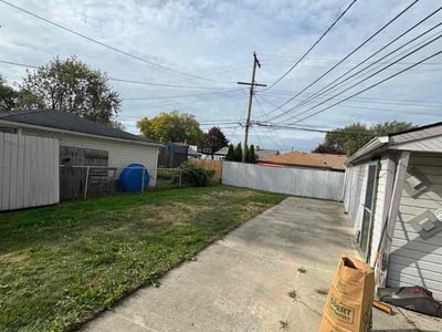 Lawn care service in Roseville, 48066