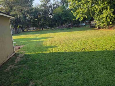 Lawn care service in Midwest City, 73130