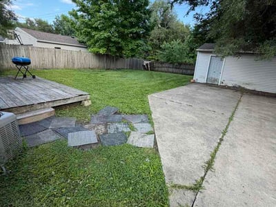 Lawn care service in Springfield, 62702