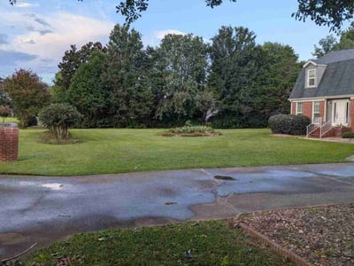 Lawn care service in Pell City, 35128
