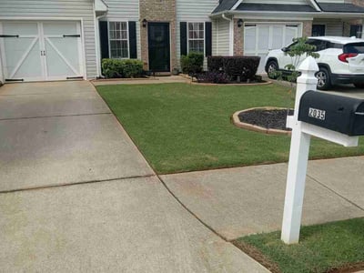 Lawn care service in McDonough, 30252