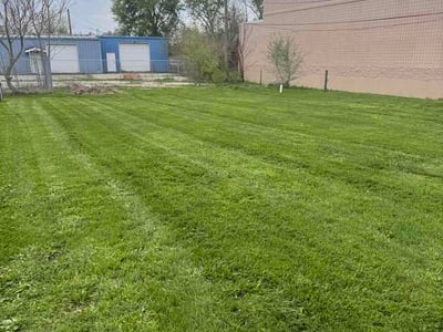 Lawn care service in Wyoming, 49519