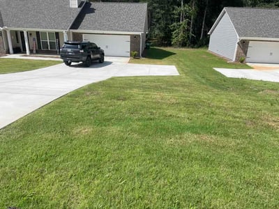 Lawn care service in Martin, 30557