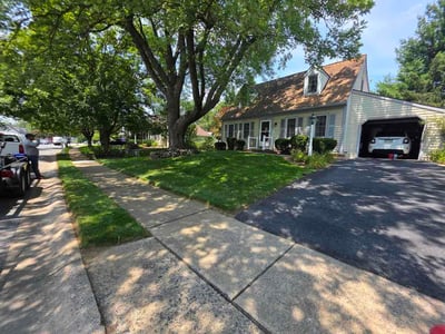 Lawn care service in Lancaster, 17601