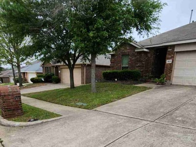 Lawn care service in Mesquite, 75181