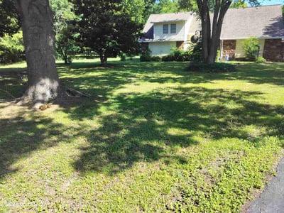 Lawn care service in Broken Arrow, 74014
