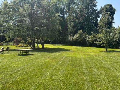 Lawn care service in East Windsor, 06016