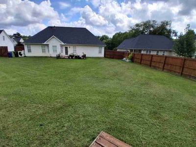 Lawn care service in Loganville, 30052