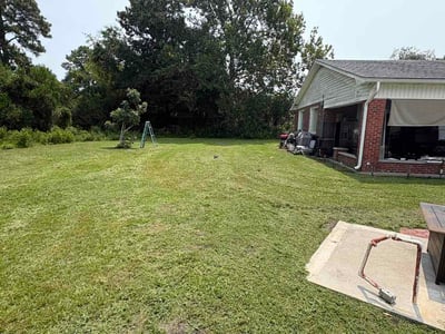 Lawn care service in Wilmington, 28412