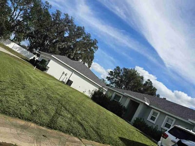 Lawn care service in Lakeland, 33810