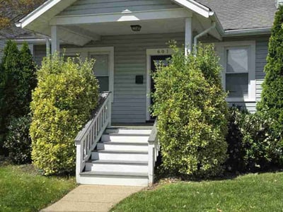 Lawn care service in Arlington, 22202