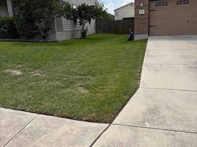 Lawn care service in San Antonio, 78218