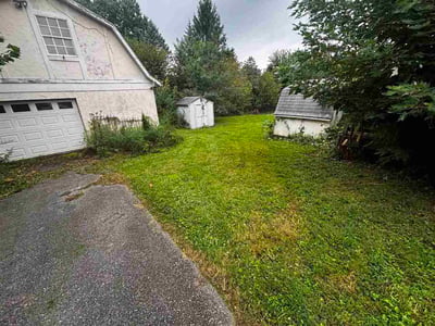 Lawn care service in Middletown, 21769