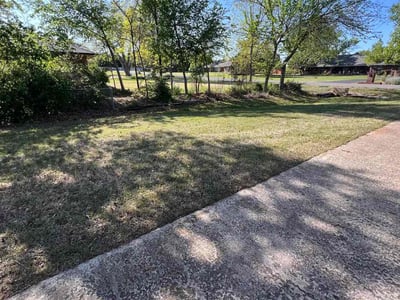 Lawn care service in Edmond, 73034