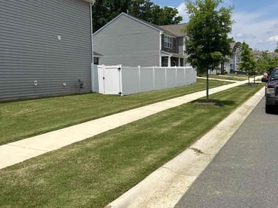Lawn care service in Charlotte, 28216