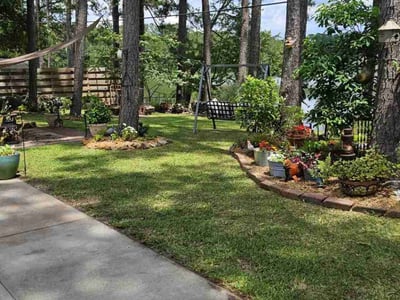 Lawn care service in Richmond Hill, 31324