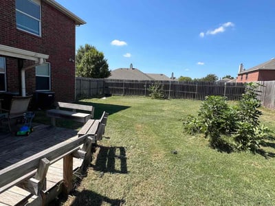 Lawn care service in Arlington, 76002