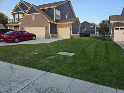 Lawn care service in Brownsburg, 46112