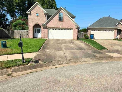 Lawn care service in Olive Branch, 38654