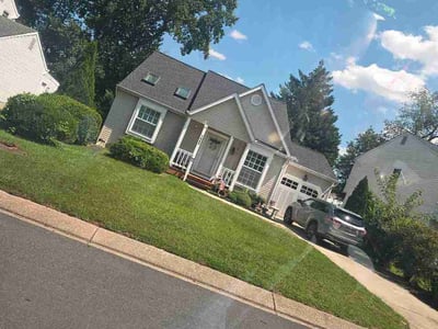 Lawn care service in Pasadena, 21122